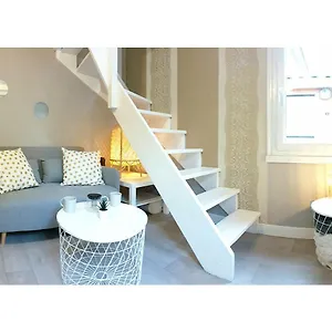  Appartement Duplex - Jardin - Tramway - Hôpitaux - Tv - Wifi